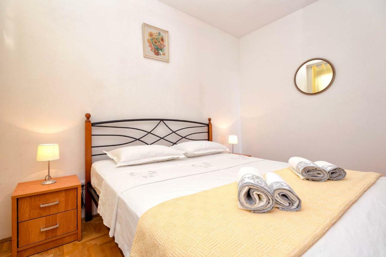 Apartments Franko Jelsa  Zewnętrze zdjęcie