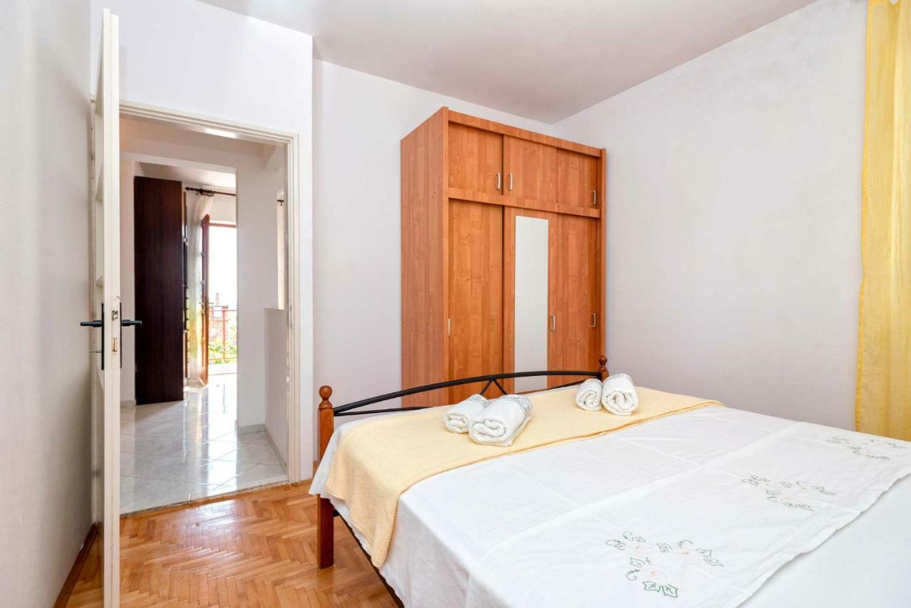 Apartments Franko Jelsa  Zewnętrze zdjęcie